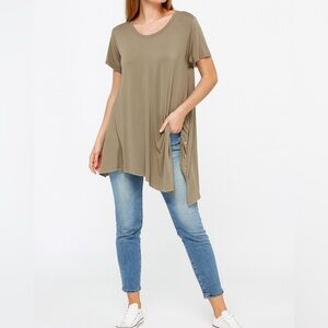 ✅ Misia Top Plus 1X Asymmetrical Hem Tunic Scoop Neck Short Sleeve Stretch